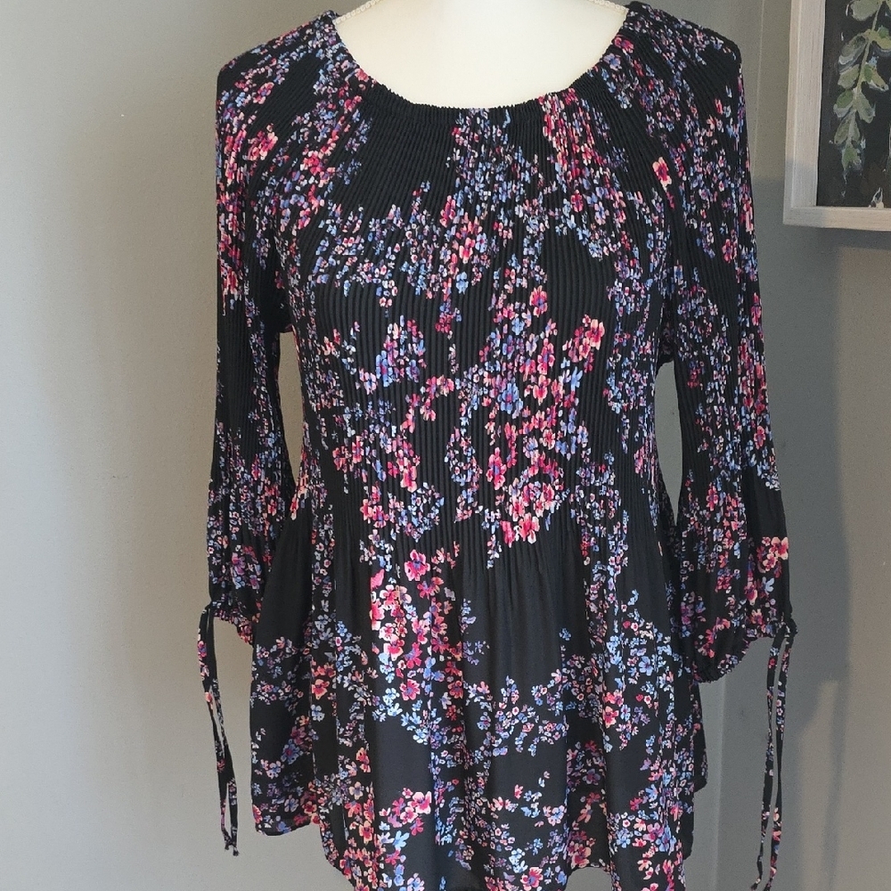 Roz & Ali Black and Pink Floral Blouse Size Large